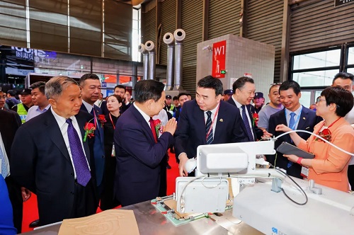 1759999518279199JCrG.jpg 2.jpg